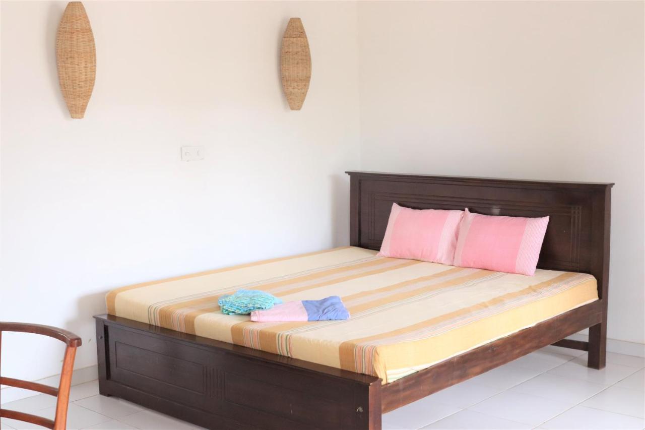 Long Beach Guest House Hikkaduwa Exterior foto