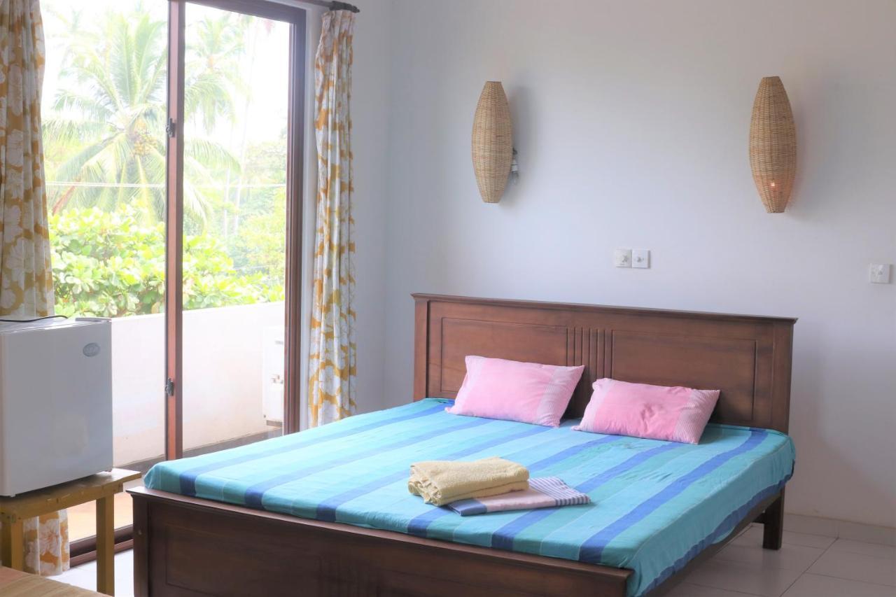 Long Beach Guest House Hikkaduwa Exterior foto